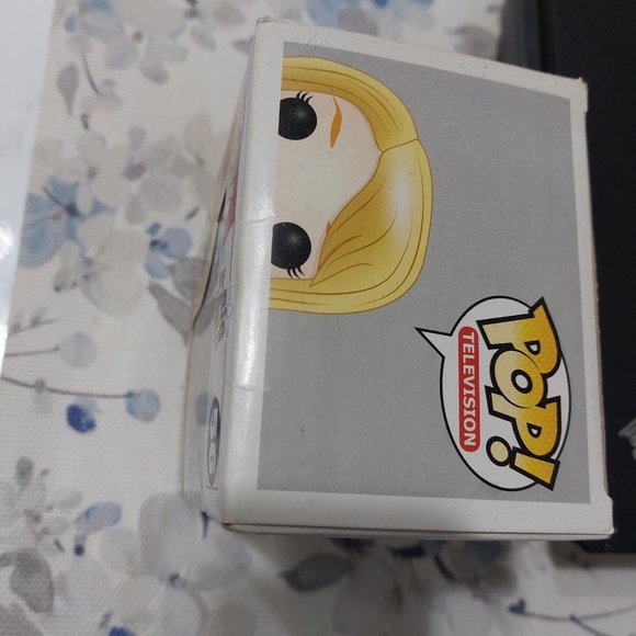 Penny 56 Vinyl Figure Funko POP Television The Big Bang Theory - Picture 4 of 9